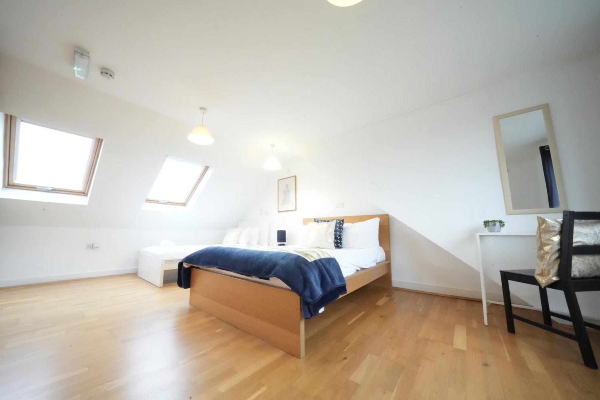 The Great Airport Place-Private Bedrooms With Private Bathroom-1 Bus To Heathrow Airport-5 Minutes By Car- Helpful Advice From Our Team Хармондсворт Экстерьер фото